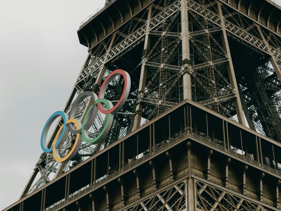 Foto di Gábor Balázs: https://www.pexels.com/it-it/foto/citta-paesaggio-torre-eiffel-francia-27864536/