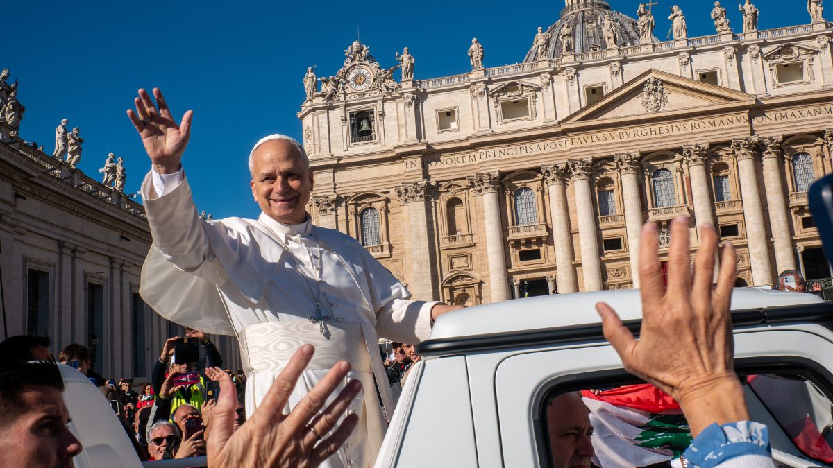 Papa Leone XIV. Foto del Jesuit Refugee Service